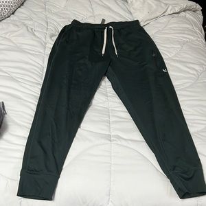 Vuori Men’s Joggers Large